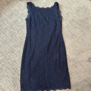 Adrianna Papell navy lacy above knee sleeveless fitted dress
